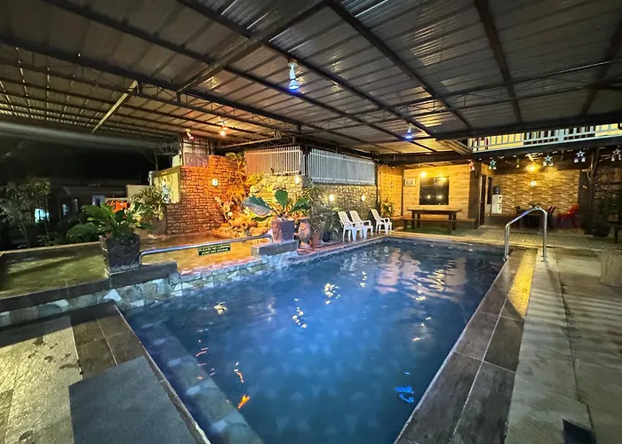 Nazarene Apartelle - R7